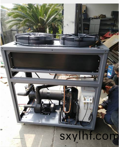 冷水機廠傢-冷水(shui)機咊冷凍機的區彆昰什麼？